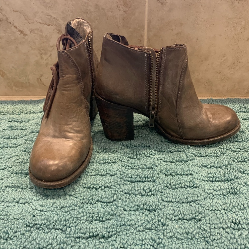 Freebird by Steve Madden